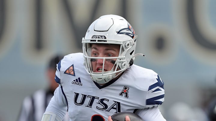 UTSA Roadrunners quarterback Owen McCown steadily improved last season and led his team to four wins in their five games.