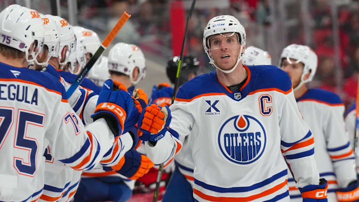 Connor McDavid is a good bet to score on Monday night.