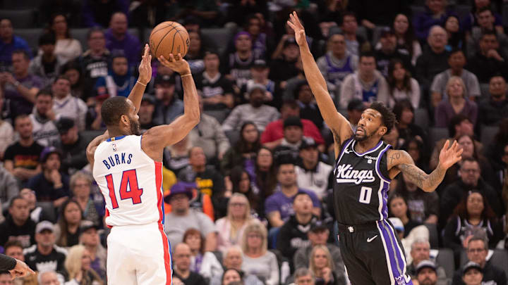 Feb 7, 2024; Sacramento, California, USA; Detroit Pistons guard Alec Burks (14) takes a shot over Sacramento Kings guard Malik Monk (0) during the first quarter at Golden 1 Center. Mandatory Credit: Ed Szczepanski-USA TODAY Sports Feb 7, 2024; Sacramento, California, USA; Detroit Pistons guard Alec Burks (14) takes a shot over Sacramento Kings guard Malik Monk (0) during the first quarter at Golden 1 Center. Mandatory Credit: Ed Szczepanski-USA TODAY Sports