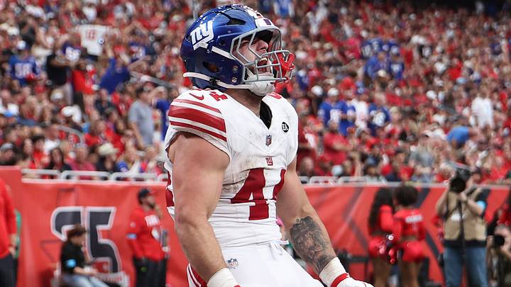 Oct 25, 2026; Houston, Texas, USA; New York Giants running back Cam Skattebo (44) celebrates after scoring a touchdown during the fourth quarter against the Houston Texans at Reliant Stadium. Mandatory Credit: Troy Taormina-Imagn Images Oct 25, 2026; Houston, Texas, USA; New York Giants running back Cam Skattebo (44) celebrates after scoring a touchdown during the fourth quarter against the Houston Texans at Reliant Stadium. Mandatory Credit: Troy Taormina-Imagn Images