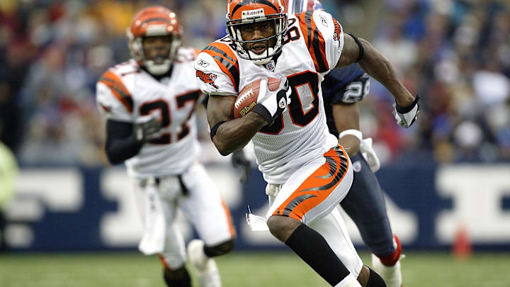 Oct 5, 2003; Orchard Park, NY, USA; FILE PHOTO; Cincinnati Bengals wide receiver Peter Warrick (80) in action against the Buffalo Bills at Ralph Wilson Stadium.  Mandatory Credit: MPS-Imagn Images