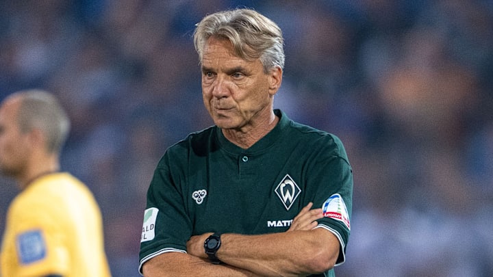 Nicht überzeugt von Werders neuem Transferziel: Cheftrainer Horst Steffen