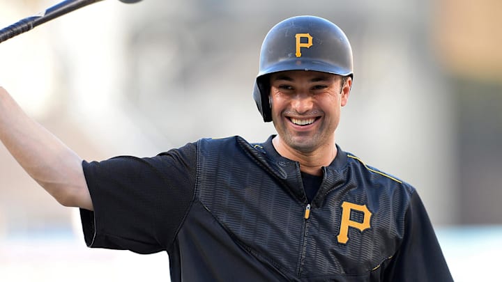 Sep 18, 2015; Los Angeles, CA, USA; Pittsburgh Pirates second baseman Neil Walker (18) takes batting practice before the game against the Los Angeles Dodgers at Dodger Stadium. Mandatory Credit: Jayne Kamin-Oncea-Imagn Images