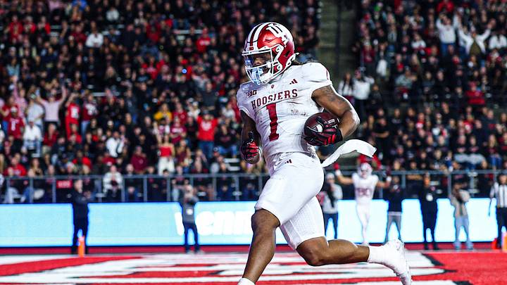 Oct 3, 2026; Piscataway, New Jersey, USA; Indiana Hoosiers running back Turbo Richard (1) scores a on touchdown reception during the first half against the Rutgers Scarlet Knights at SHI Stadium. Mandatory Credit: Vincent Carchietta-Imagn Images Oct 3, 2026; Piscataway, New Jersey, USA; Indiana Hoosiers running back Turbo Richard (1) scores a on touchdown reception during the first half against the Rutgers Scarlet Knights at SHI Stadium. Mandatory Credit: Vincent Carchietta-Imagn Images