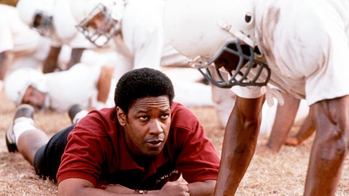 Denzel Washington Stars In Remember The Titans