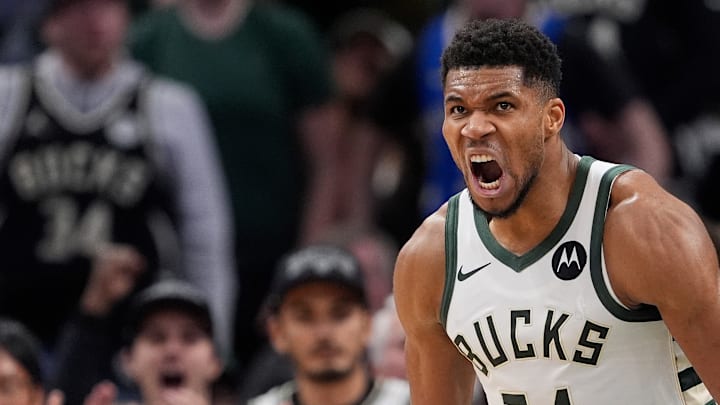 New York Knicks v Milwaukee Bucks New York Knicks v Milwaukee Bucks