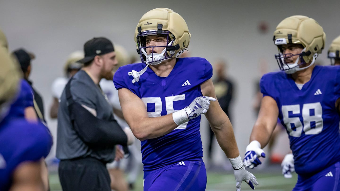 Huskies Find Something Redeeming in Oregon -- Tight Ends
