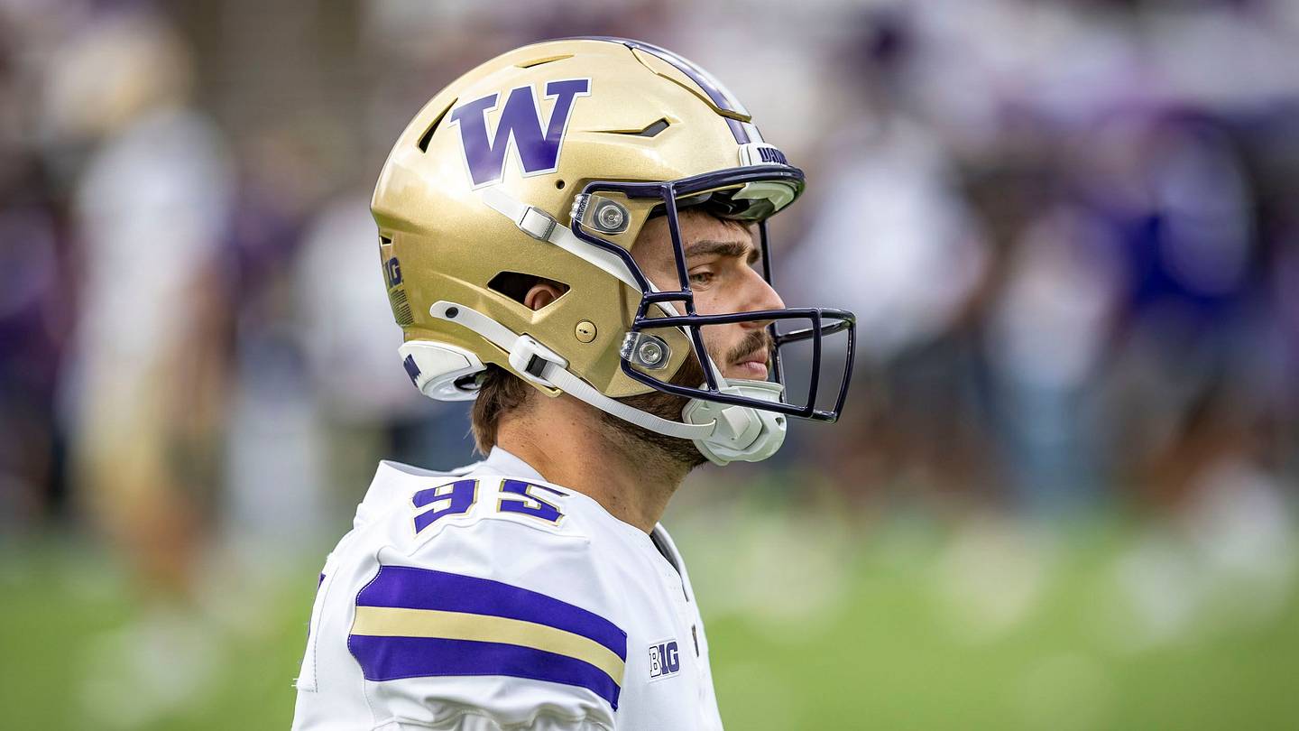 Tyler Robles, nuovo kicker della UW, entra nel radar per il Lou Groza Award