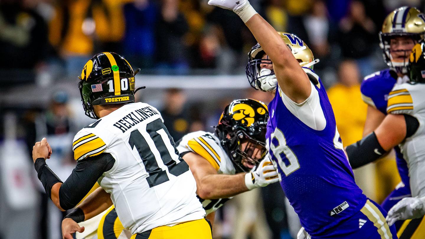 7 Huskies Listed as Questionable for Purdue Game