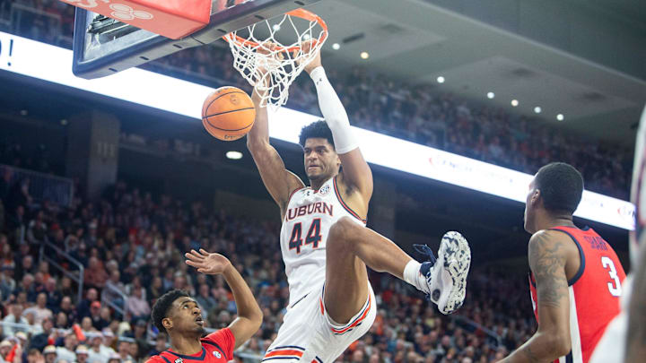 Auburn Tigers center Dylan Cardwell (44) dunks the ball as Auburn Tigers takes on Ole Miss Rebels at