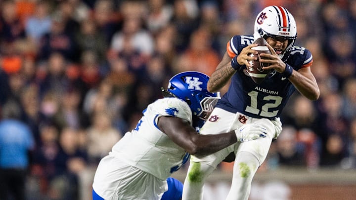 The losses continue to mount under Hugh Freeze as Auburn fell at home to Kentucky.