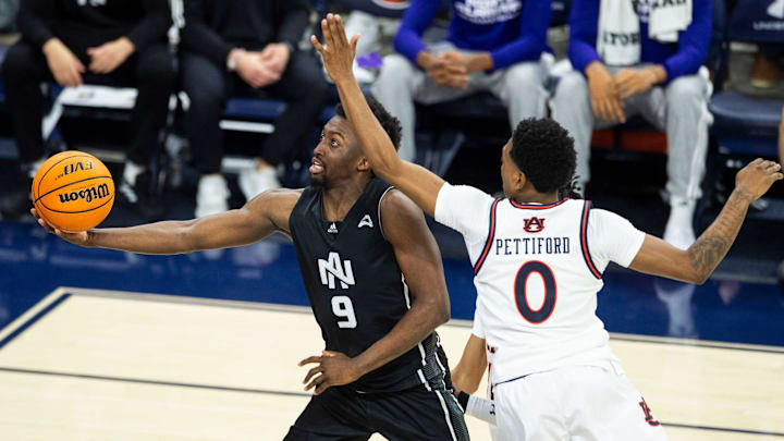 North Alabama Lions guard Taye Fields (9). North Alabama Lions guard Taye Fields (9).