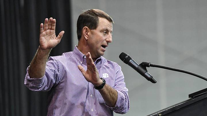 Clemson head coach Dabo Swinney has a pivotal weekend ahead where he looks to bring in more talent to the 2027 class. Clemson head coach Dabo Swinney has a pivotal weekend ahead where he looks to bring in more talent to the 2027 class.