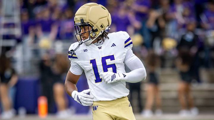 Justice Williams lines up during the Spring Game.