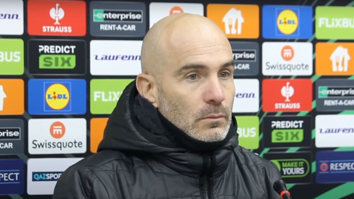 Maresca speaking to reporters are braving and overcoming the cold against Astana. Maresca speaking to reporters are braving and overcoming the cold against Astana.