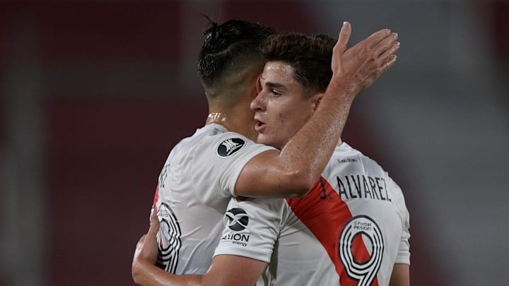 FBL-LIBERTADORES-RIVER-PARANAENSE