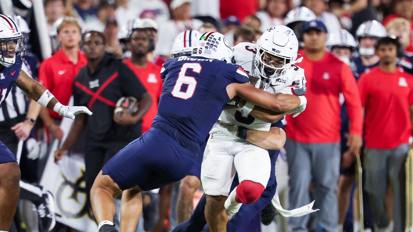 Arizona players reveal what fueled 34-7 rout of previously unbeaten Cincinnati