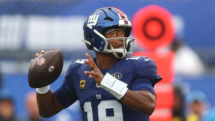 Sep 27, 2026; East Rutherford, New Jersey, USA; New York Giants quarterback Jameis Winston (19) passes the ball against the Tennessee Titans during the first quarter at MetLife Stadium. Mandatory Credit: Vincent Carchietta-Imagn Images Sep 27, 2026; East Rutherford, New Jersey, USA; New York Giants quarterback Jameis Winston (19) passes the ball against the Tennessee Titans during the first quarter at MetLife Stadium. Mandatory Credit: Vincent Carchietta-Imagn Images