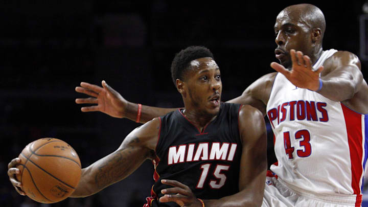 Apr 4, 2015; Auburn Hills, MI, USA; Miami Heat guard Mario Chalmers (15) drives to the basket against Detroit Pistons forward Anthony Tolliver (43) during the first quarter at The Palace of Auburn Hills. Mandatory Credit: Raj Mehta-Imagn Images Apr 4, 2015; Auburn Hills, MI, USA; Miami Heat guard Mario Chalmers (15) drives to the basket against Detroit Pistons forward Anthony Tolliver (43) during the first quarter at The Palace of Auburn Hills. Mandatory Credit: Raj Mehta-Imagn Images