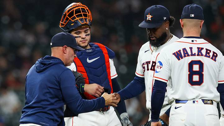 Houston Astros manager Joe Espada (19) takes starting pitcher Cristian Javier (53) out of the game. Credit: Thomas Shea-Imagn Images Houston Astros manager Joe Espada (19) takes starting pitcher Cristian Javier (53) out of the game. Credit: Thomas Shea-Imagn Images