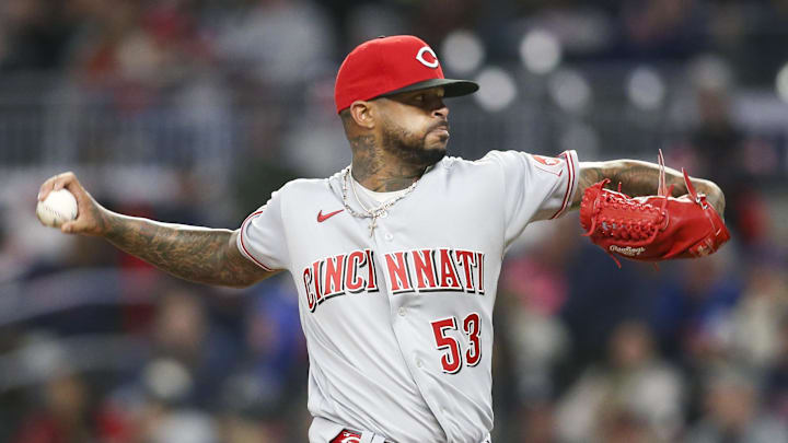 Cincinnati Reds starting pitcher Vladimir Gutierrez (53) throws a pitch.