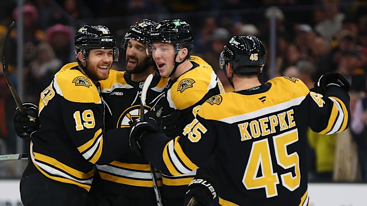 Florida Panthers v Boston Bruins