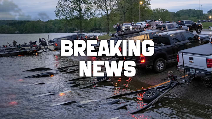 Major League Fishing: Lewis Smith Lake Boat accident