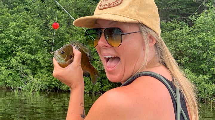 Taking a newbie fishing? Keep it fun, simple and entertaining and your guest may be hooked for life! Taking a newbie fishing? Keep it fun, simple and entertaining and your guest may be hooked for life!