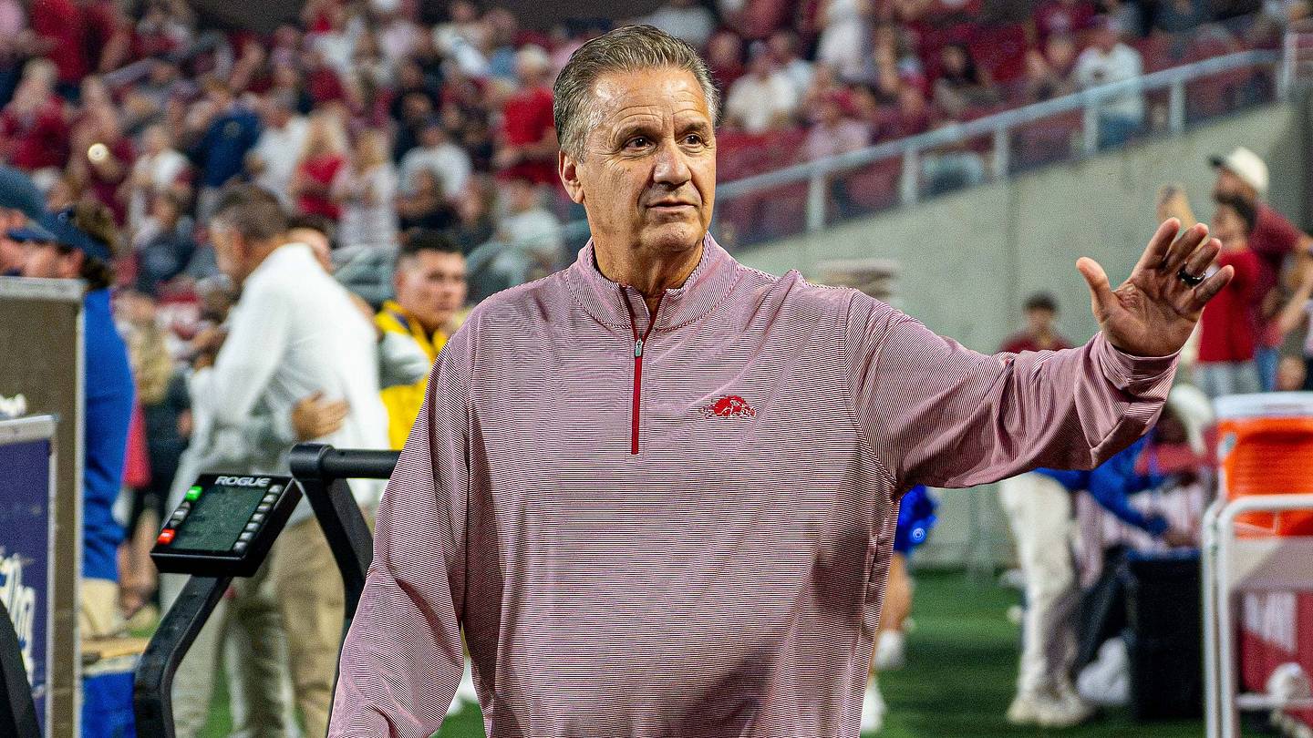 Razorbacks' Potential Comes With Warning From Calipari Before Exhibitions