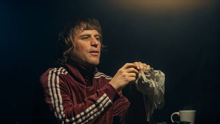Johnny Flynn as Frankie In MobLand, episode 4, season 2, streaming on Paramount+, 2026. Johnny Flynn as Frankie In MobLand, episode 4, season 2, streaming on Paramount+, 2026.
