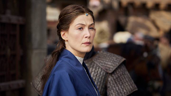 Rosamund Pike (Moiraine Damodred) in The Wheel of Time season 2. Rosamund Pike (Moiraine Damodred) in The Wheel of Time season 2.
