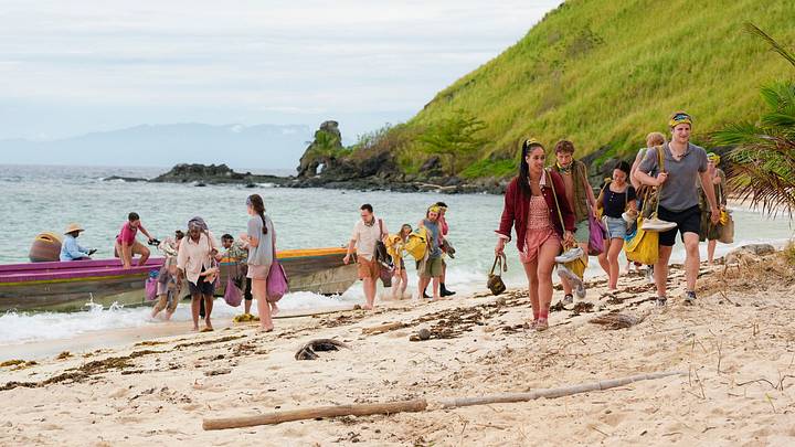 Sharonda Cox, Kristin Flickinger, Alexis Levine, Linnea Capobianco, Ori Jean-Charles, Eric Macksoud, Lewis Kelly, Mike Pinsky, Devin Way, Jenna Doore, Carter Krull, An “Thien An” Nguyen, Maggie Nestor, Brady Booker, Danny “Kilby” Kilby in Survivor season 51 episode 4 Sharonda Cox, Kristin Flickinger, Alexis Levine, Linnea Capobianco, Ori Jean-Charles, Eric Macksoud, Lewis Kelly, Mike Pinsky, Devin Way, Jenna Doore, Carter Krull, An “Thien An” Nguyen, Maggie Nestor, Brady Booker, Danny “Kilby” Kilby in Survivor season 51 episode 4