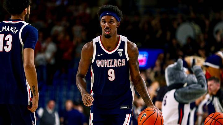 Gonzaga Bulldogs forward Chauncey Wiggins (9). Gonzaga Bulldogs forward Chauncey Wiggins (9).
