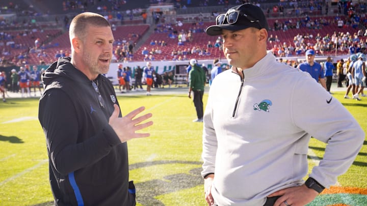 Billy Napier (left) pictured with Jon Sumrall (right) before a head to head match.