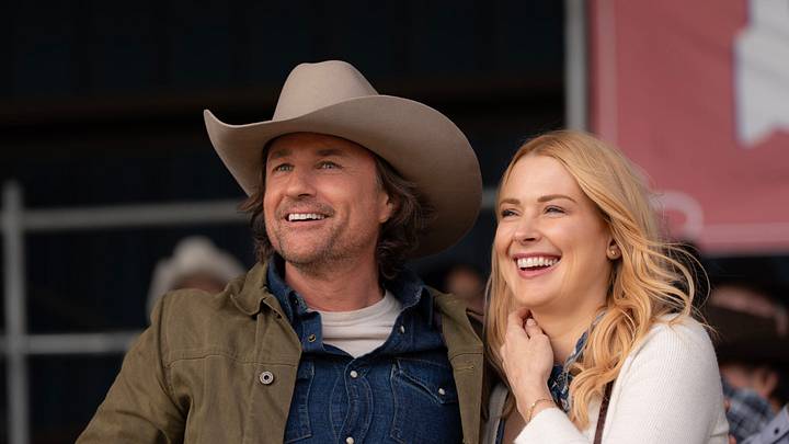 Martin Henderson as Jack Sheridan and Alexandra Breckenridge as Melinda Monroe in Episode #708 of Virgin River S7