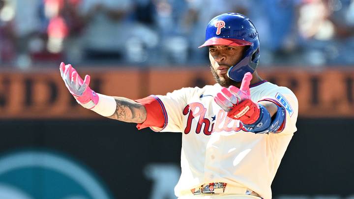 Aug 23, 2026; Philadelphia, Pennsylvania, USA; Philadelphia Phillies left fielder Edmundo Sosa (33) reacts after hitting a three RBI double against the St. Louis Cardinals during the ninth inning at Citizens Bank Park. Mandatory Credit: Eric Hartline-Imagn Images Aug 23, 2026; Philadelphia, Pennsylvania, USA; Philadelphia Phillies left fielder Edmundo Sosa (33) reacts after hitting a three RBI double against the St. Louis Cardinals during the ninth inning at Citizens Bank Park. Mandatory Credit: Eric Hartline-Imagn Images