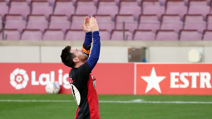 El homenaje de Messi a Maradona.