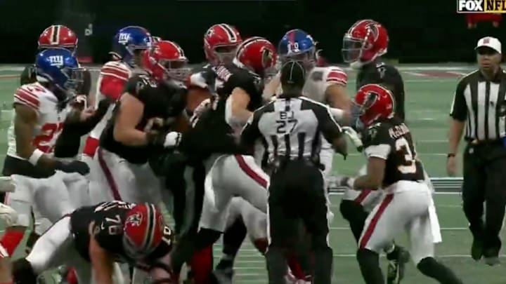 Drake London fights the Giants