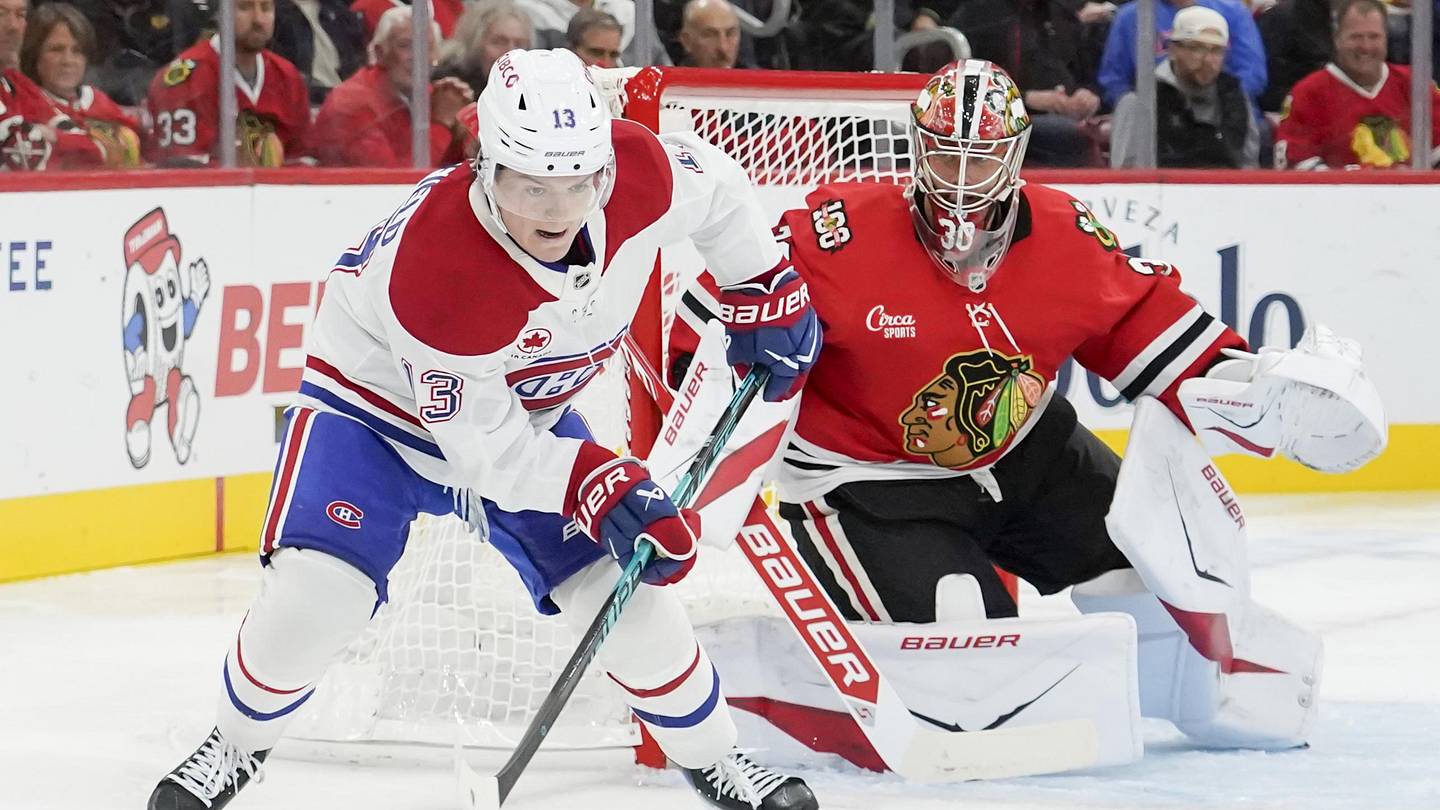 Canadiens are a good model for the Blackhawks, but they used a different blueprint