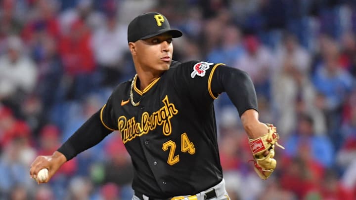 Sep 27, 2023; Philadelphia, Pennsylvania, USA; Pittsburgh Pirates starting pitcher Johan Oviedo (24) throws a pitch during the second inning against the Philadelphia Phillies at Citizens Bank Park. Mandatory Credit: Eric Hartline-Imagn Images