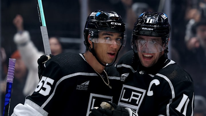Chicago Blackhawks v Los Angeles Kings
