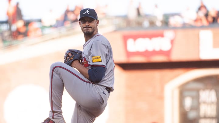 Atlanta Braves pitcher Charlie Morton (50) throws a pitch against the San Francisco Giants during the first inning at Oracle Park on Aug 23, 2024.
