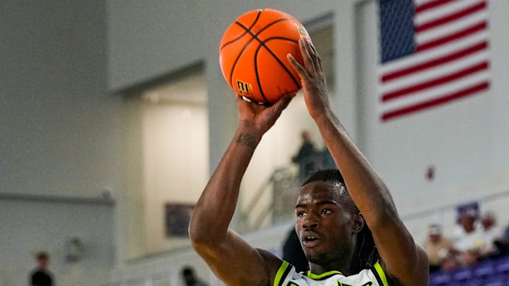 Prolific Prep Crew guard Caleb Holt (2) shoots the ball during the first quarter of a City of Palms Classic Signature Series game against the CIA-Bella Vista Bears at Suncoast Credit Union Arena in Fort Myers, Fla., on Friday, Dec. 19, 2025.