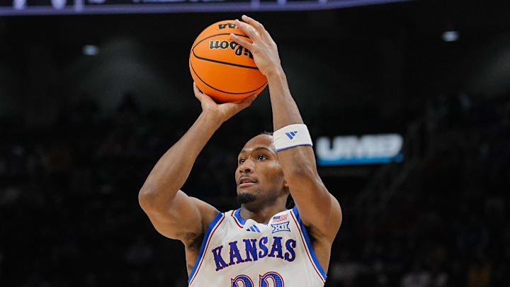 Dec 7, 2025; Kansas City, Missouri, USA; Kansas Jayhawks guard Darryn Peterson (22) shoots during the first half against the Missouri Tigers at T-Mobile Center. Mandatory Credit: Jay Biggerstaff-Imagn Images Dec 7, 2025; Kansas City, Missouri, USA; Kansas Jayhawks guard Darryn Peterson (22) shoots during the first half against the Missouri Tigers at T-Mobile Center. Mandatory Credit: Jay Biggerstaff-Imagn Images