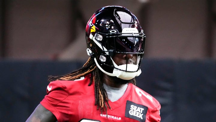 Aug 15, 2022; Glendale, Arizona, USA; Arizona Cardinals running back Jonathan Ward (29) during training camp at State Farm Stadium.
Nfl Cardianls Practice Aug 15, 2022; Glendale, Arizona, USA; Arizona Cardinals running back Jonathan Ward (29) during training camp at State Farm Stadium.
Nfl Cardianls Practice