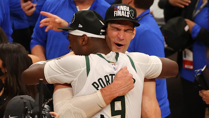 Brook Lopez, Bobby Portis