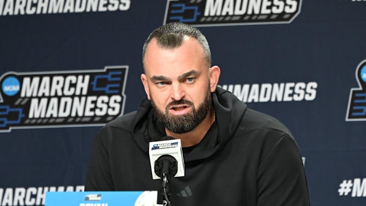 Bryan Hodgson Bryan Hodgson