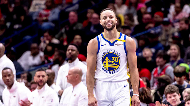 Nov 22, 2024; New Orleans, Louisiana, USA;  Golden State Warriors guard Stephen Curry (30) beats to a play against the Golden State Warriors during second half at Smoothie King Center. Mandatory Credit: Stephen Lew-Imagn Images