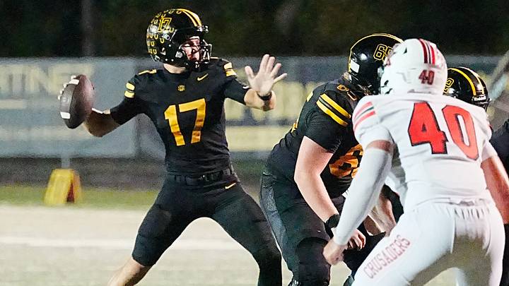 Kevin Verpaele of Merritt Island passes the ball during a game against Bishop Kenny on Sept. 18, 2026. Verpaele has led the Mustangs to an 8-0 record and the No. 22 ranking in this week's High School On SI Florida Football Top 25. Kevin Verpaele of Merritt Island passes the ball during a game against Bishop Kenny on Sept. 18, 2026. Verpaele has led the Mustangs to an 8-0 record and the No. 22 ranking in this week's High School On SI Florida Football Top 25.