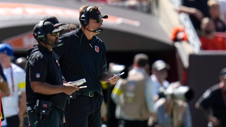Cincinnati Bengals defensive coordinator Al Golden looks on from the sideline in the second quarter of the NFL Week 1 game between the Cleveland Browns and the Cincinnati Bengals at Huntington Bank Field in Cleveland on Sunday, Sept. 7, 2025.
